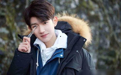 王源采访吃瓜,揭秘娱乐圈幕后故事